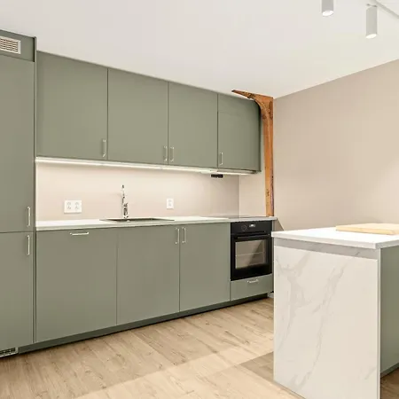 2026 New Built - 5 Units - 4br - 2br - Skb17