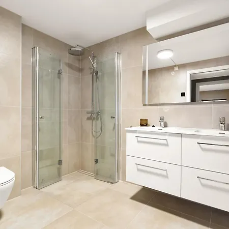 Aparthotel 2026 New Built - 5 Units - 4br - 2br - Skb17